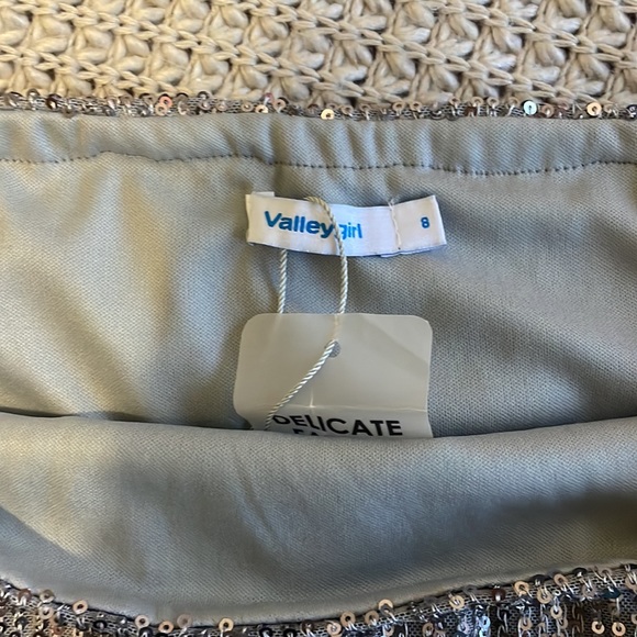 Grey and silver sequins mini skirt - Picture 2 of 3